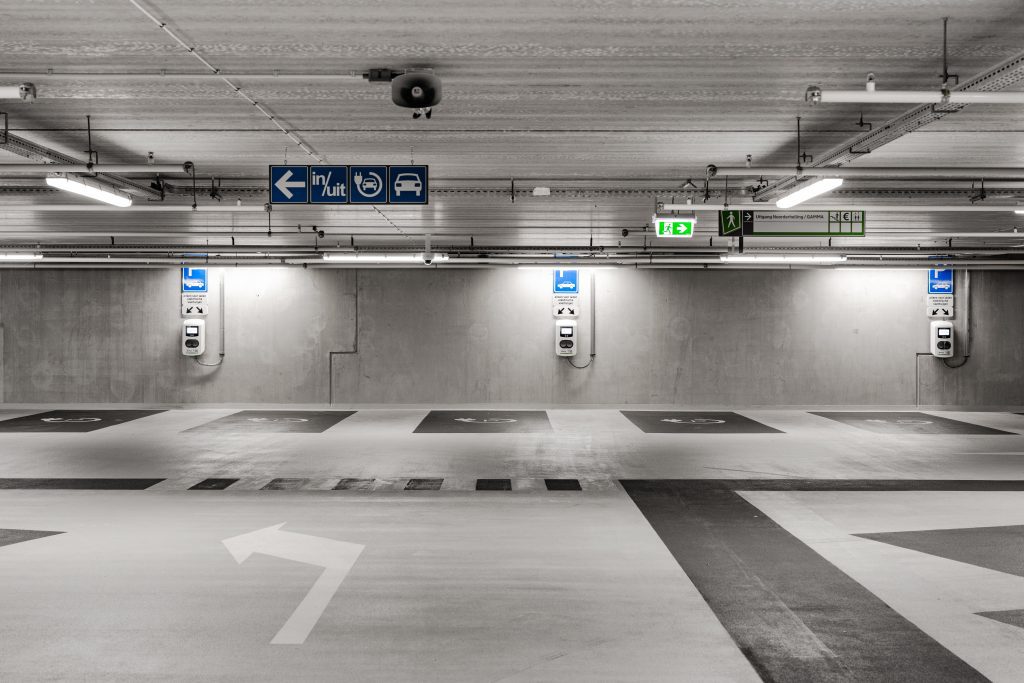 repareret beton i parkeringskælder